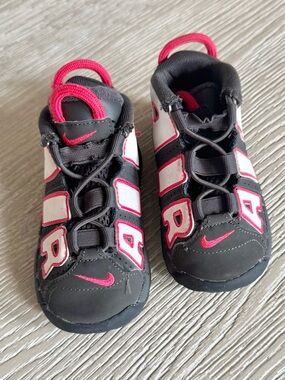 Nike Air Kids high top sneakers, 8c